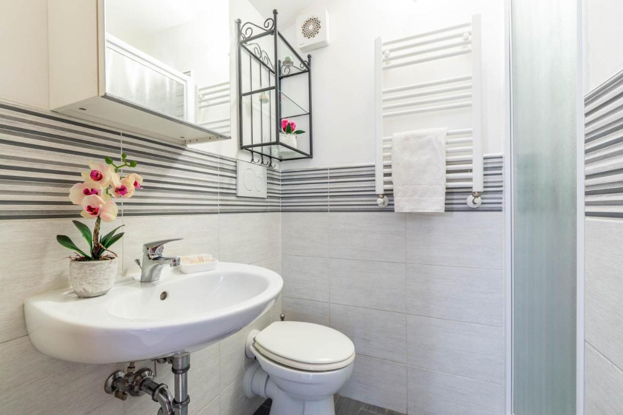 Simply Rome Apartment ชัมปีโน ภายนอก รูปภาพ