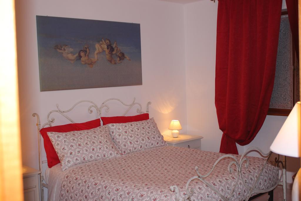 Simply Rome Apartment ชัมปีโน ห้อง รูปภาพ
