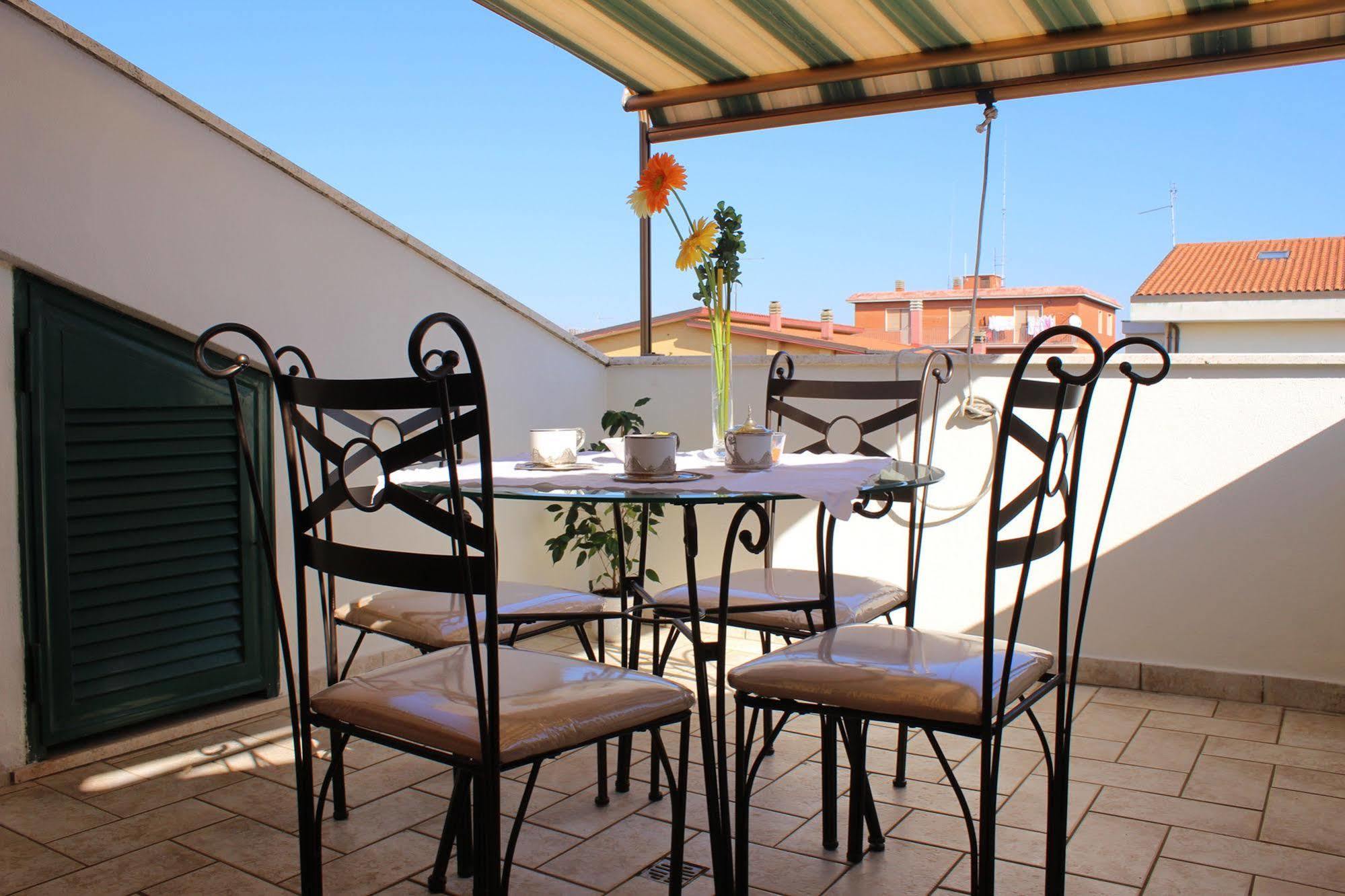 Simply Rome Apartment ชัมปีโน ภายนอก รูปภาพ